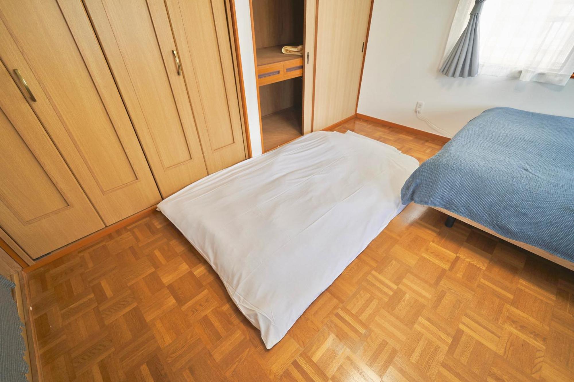 Tomarie Residential Higashi-tateishi Apartment